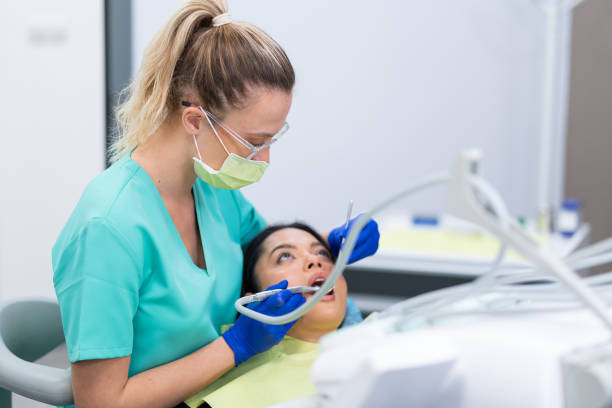 Best Dentist for Tooth Abscess  in Williamsburg, OH